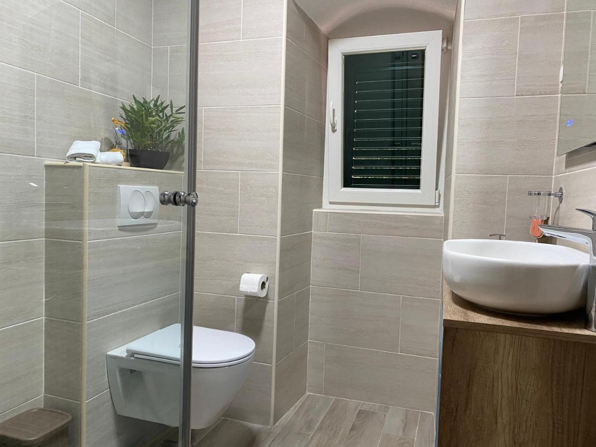 Apartment Caserma Котор Екстер'єр фото