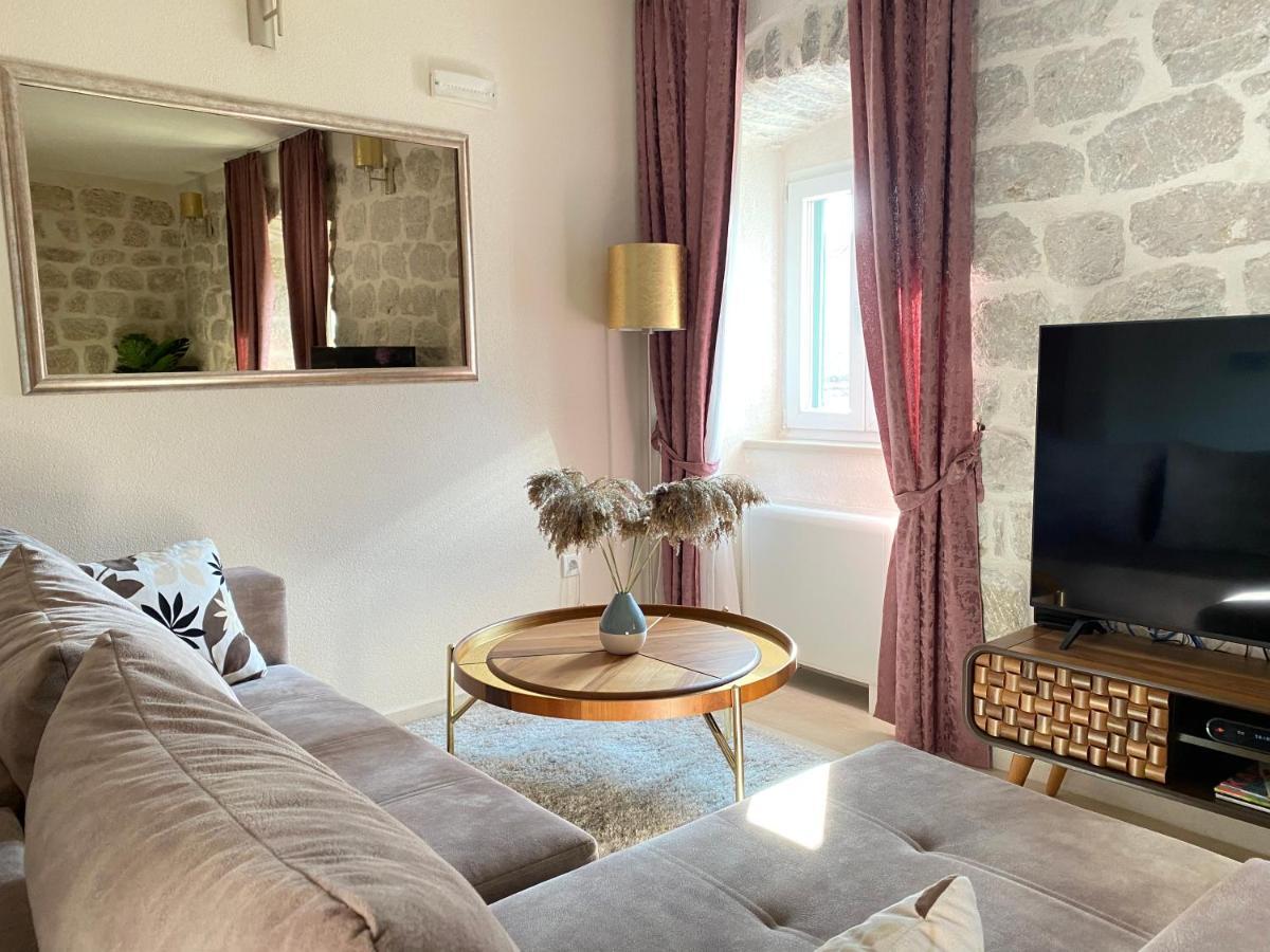 Apartment Caserma Котор Екстер'єр фото